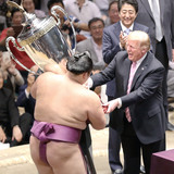 【読書亡羊】外交はメッセージが９割  大久保泉『知られざるアメリカ外交儀礼』（角川新書）｜梶原麻衣子